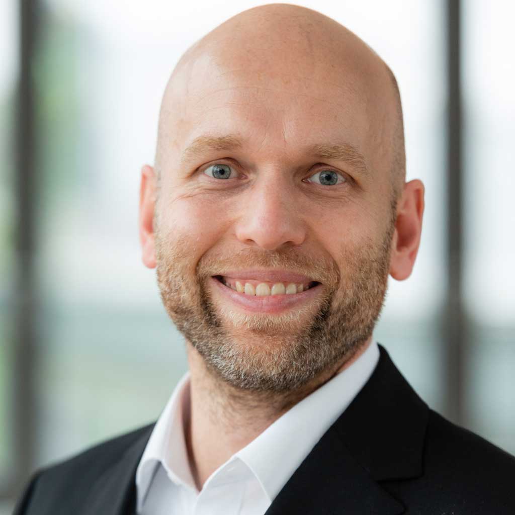 Porträtfoto Tobias Scherwmer